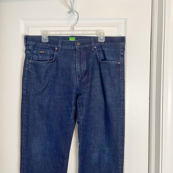 Boss by Hugo Boss Freedom of Movement 040 Stretch Relaxed Hi Rise Pocket Jeans - Picture 4 of 12